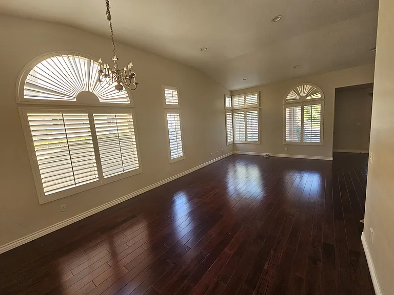 1477 Sappanwood Ave — Photo 2