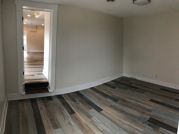 4th image of 143 E Livingston Ave #B