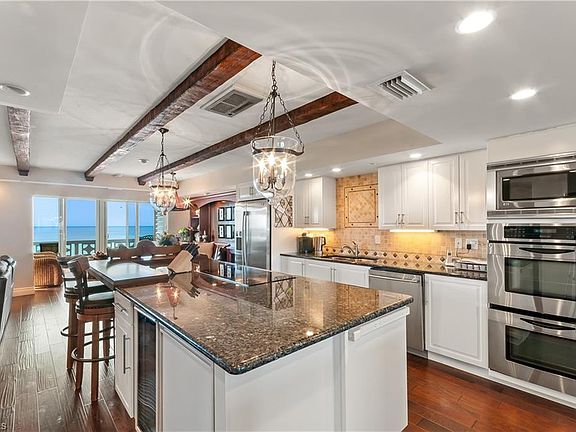 2nd image of 3401 Gulf Shore Blvd N