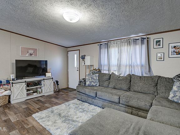 4th image of 710 Chariot Ct