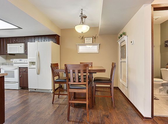 5th image of 226 Fairview Dr #16