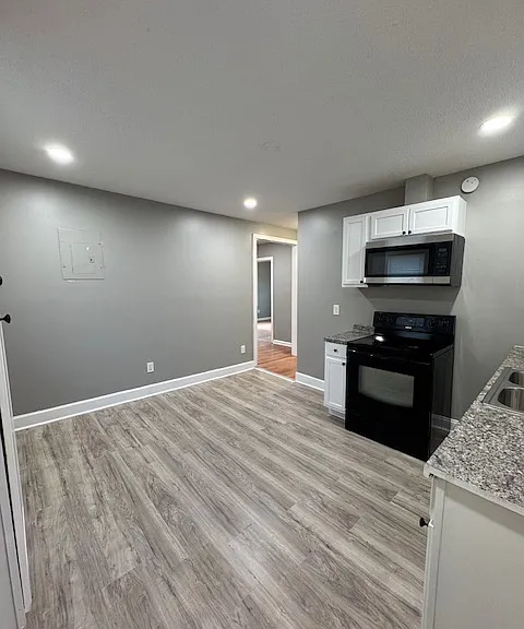 204 Brisco St — Photo 16