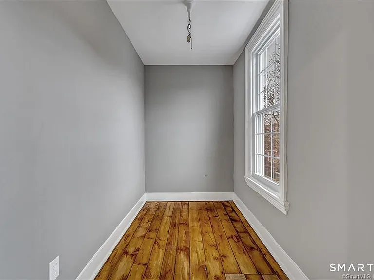 981 State St #2 — Photo 7
