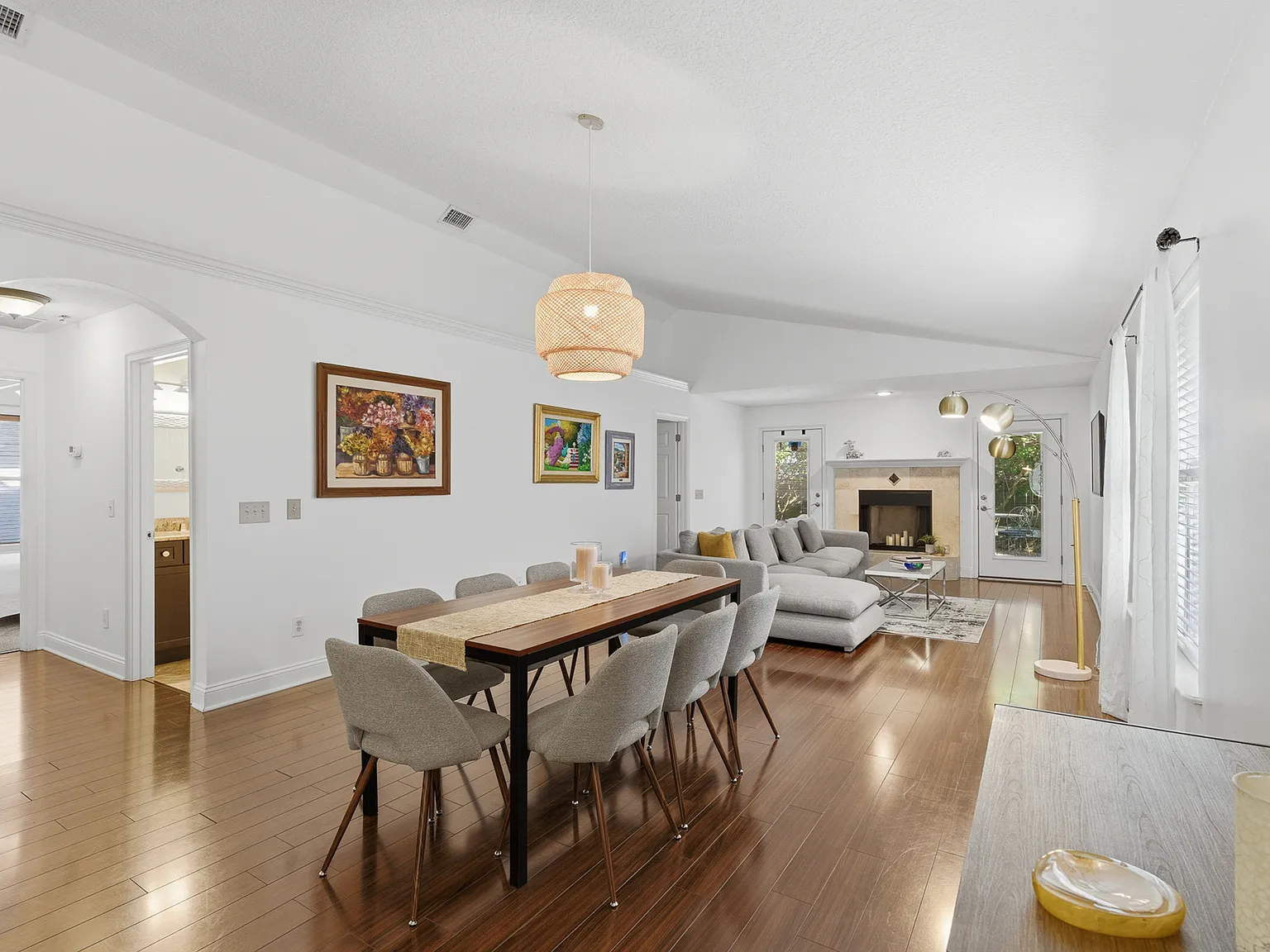 3 bed, 1562 sqft, $3,900 — Photo 4
