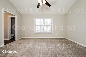 835 Ashley Ln — Photo 7