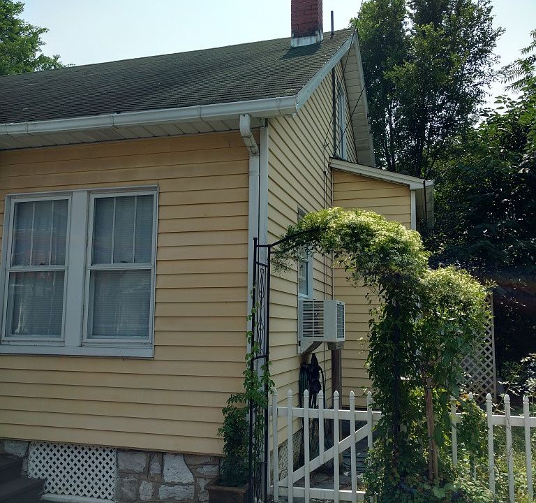 2nd image of 11 E Germain St