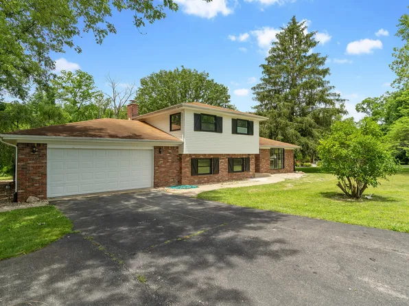 266 E Rivercrest Dr, Rushville, IN 46173