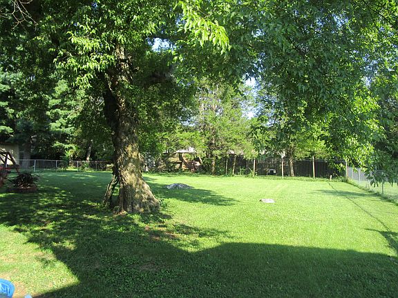 3rd image of 4128 Deer Creek Dr