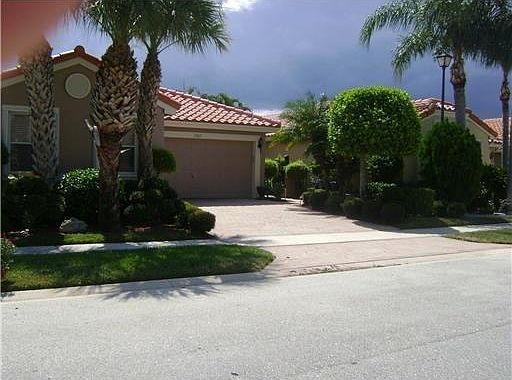 1st image of 11567 Colonnade Dr