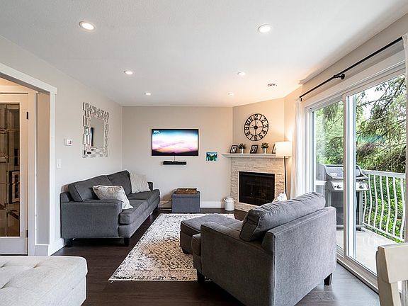 3rd image of 1355 Citadel Dr #23