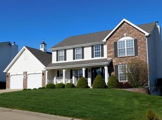 7 Pinehurst Ridge Ct, O'Fallon, MO 63366