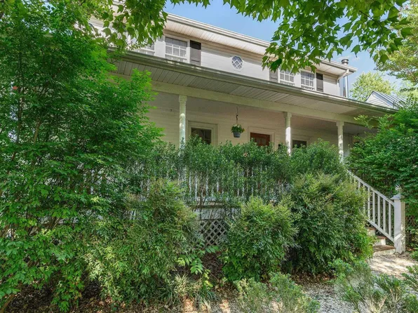 2720 Jefferson Park Ave, Charlottesville, VA 22903