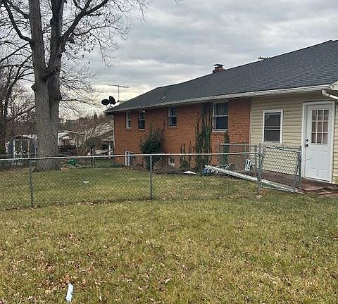 2nd image of 3110 Calverton Blvd