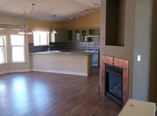 5 Chamisa Cv, Los Lunas, NM 87031