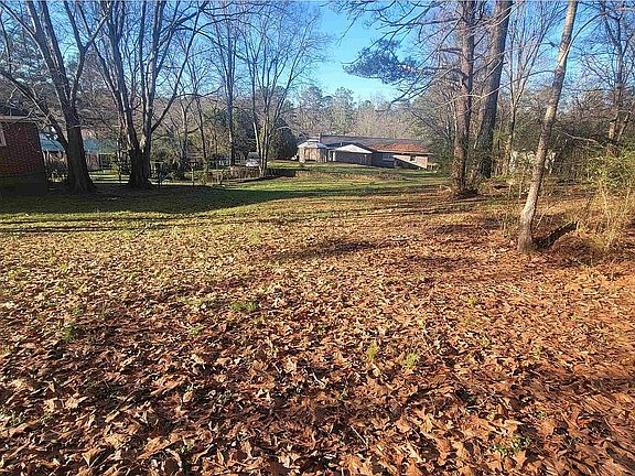 3rd image of 306 Lovejoy Pl