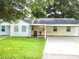 2621 Berry Ave, Groves, TX 77619