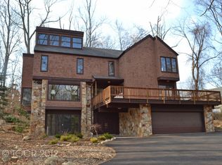45 Parker Pl, Upper Saddle River, NJ 07458