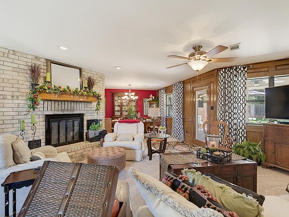 5th image of 38 Cypress Point St