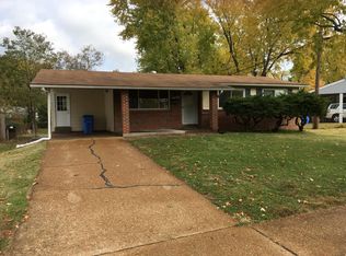 945 Central Pkwy, Florissant, MO