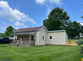 99 Smallwood Ave, Junction City, KY 40440