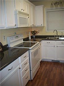 4th image of 4060 Challis Dr
