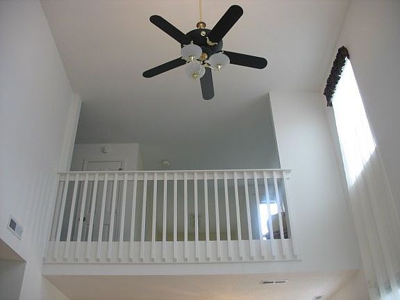 5th image of 1703 Woodgrove St
