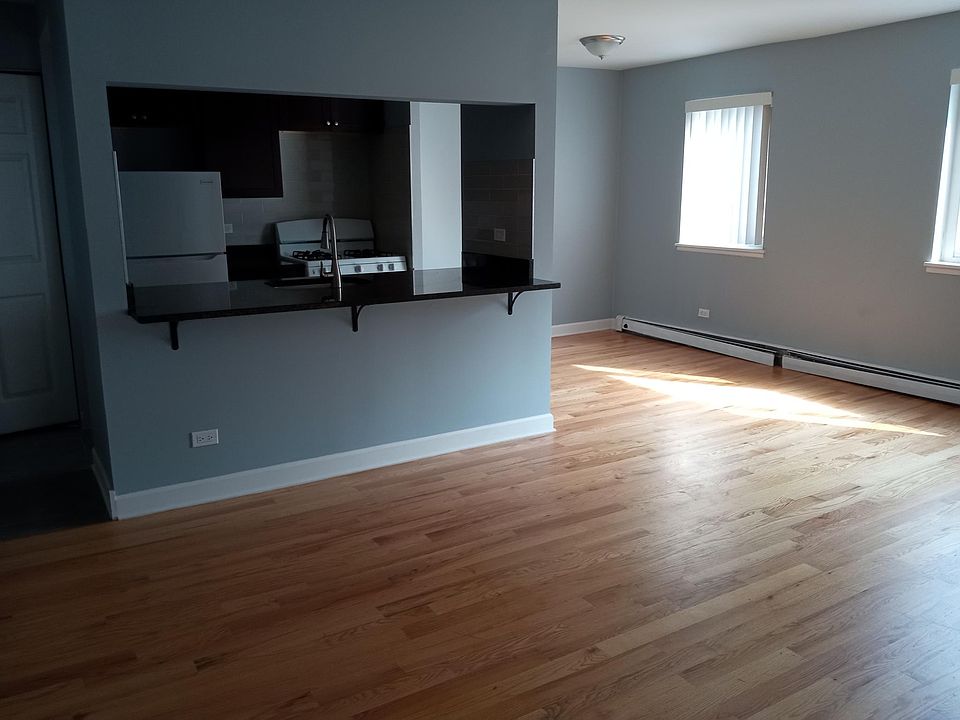 1st image of 627 W Grace St #514