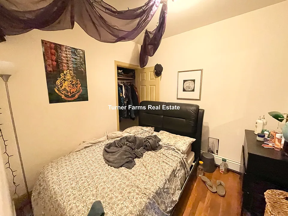 20 Howell St #3F