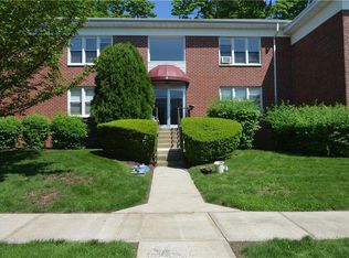 4 Wainwright Ave APT 1A, Yonkers, NY 10710