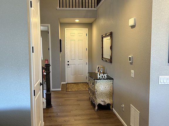 Foyer/entryway
