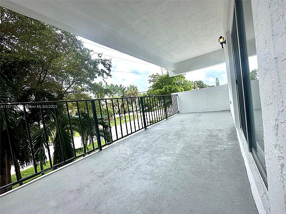 2nd image of 16508 NE 26th Ave APT 205