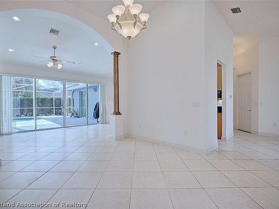 4th image of 5036 Sugar Bay St