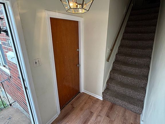 2nd image of 638 Devereaux Ave Floor 1