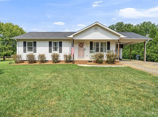 147 W Iredell Cir, Statesville, NC 28625