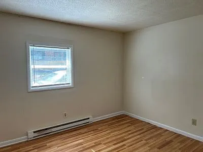 2 bed, $995 — Photo 4