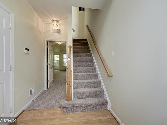 4th image of 11572 Cavalier Landing Ct