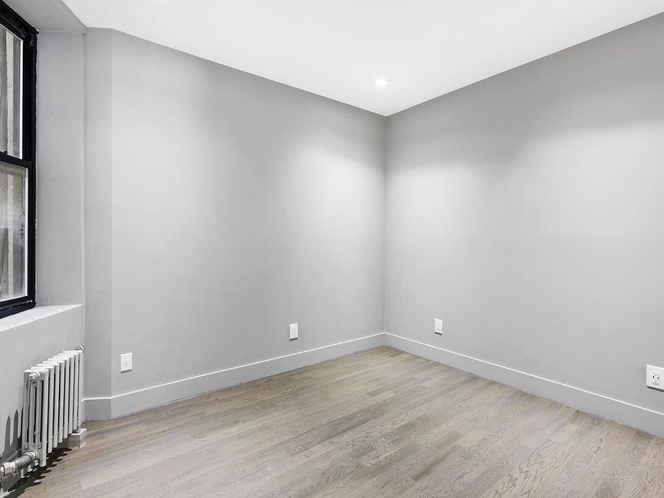 2nd image of 124 E 117th St APT 1N