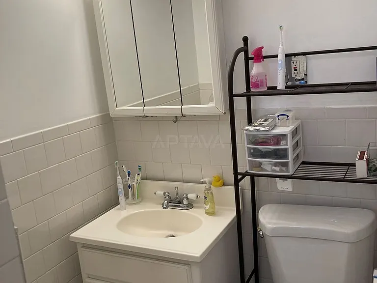 29 Mount Vernon St #9 — Photo 3