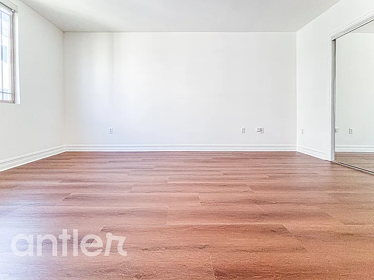 1241 S Sherbourne Dr #GPH4 — Photo 35