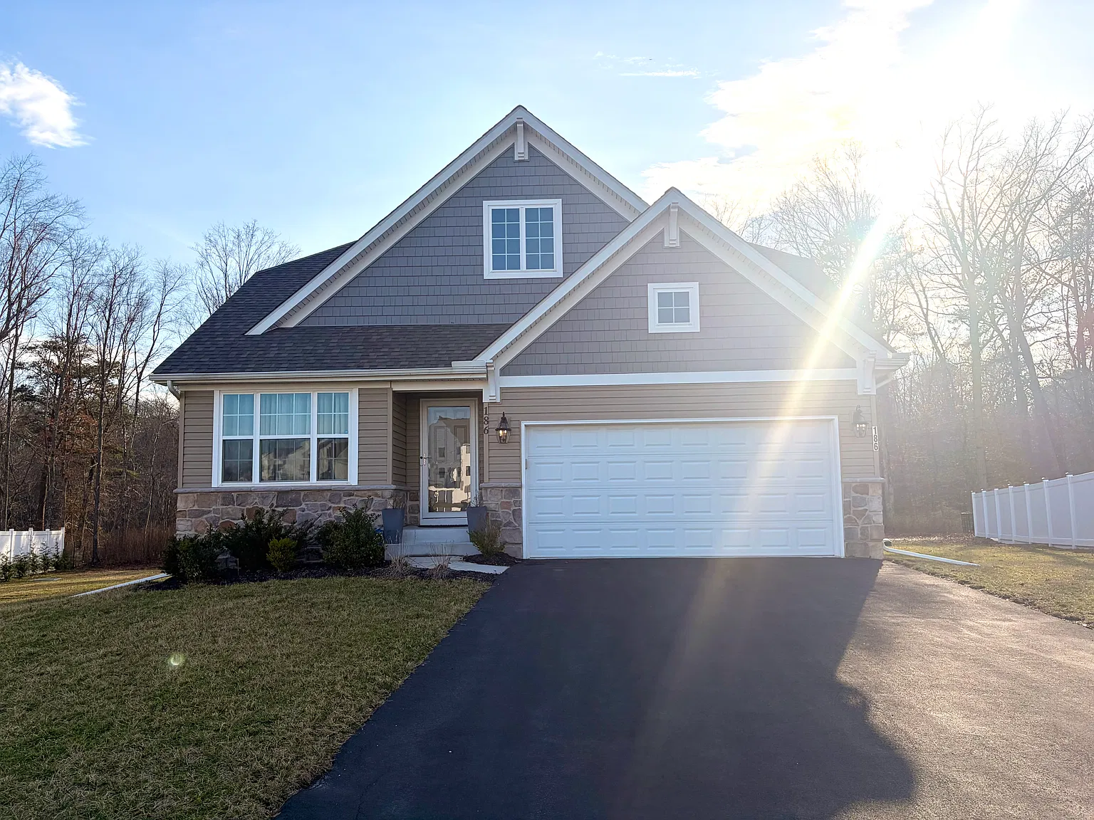 3 bed, 1820 sqft, $3,250 — Photo 2