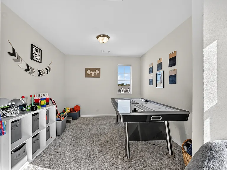 Game room or second office
