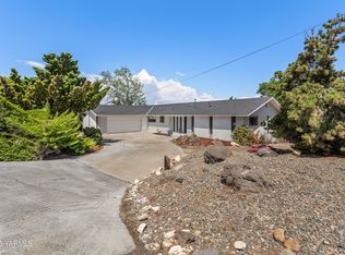 5207 Crest Dr, Yakima, WA 98908