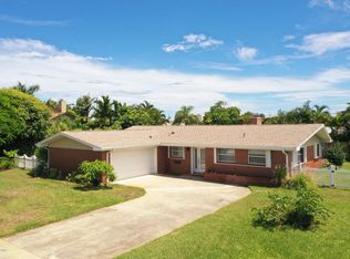 635 Poinsetta Dr, Satellite Beach, FL 32937