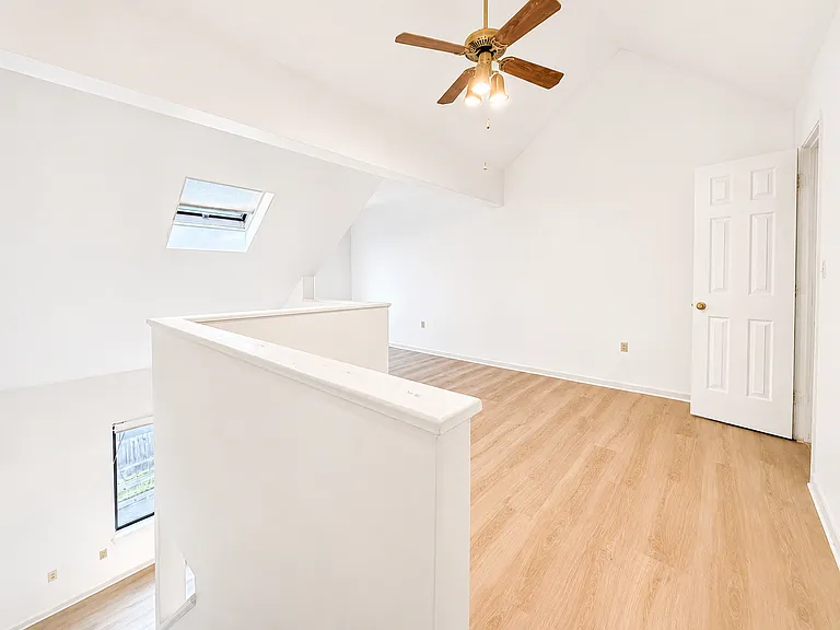 1690 Dixwell Ave #B3 — Photo 9