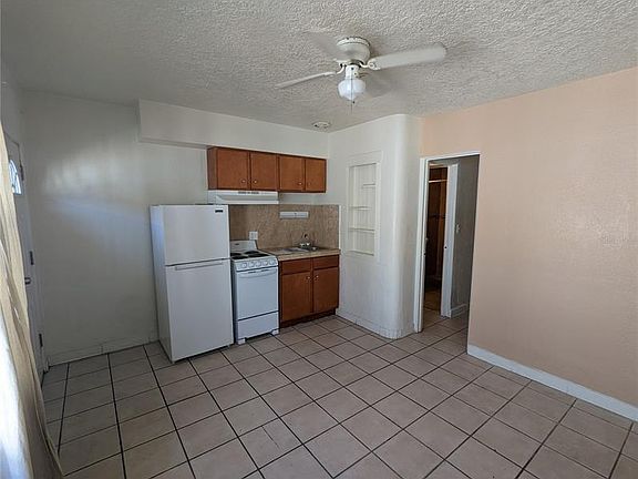 3rd image of 901 3rd St N APT 6