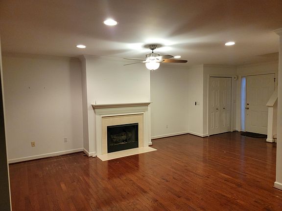 4th image of 186 Legacy Park Cir
