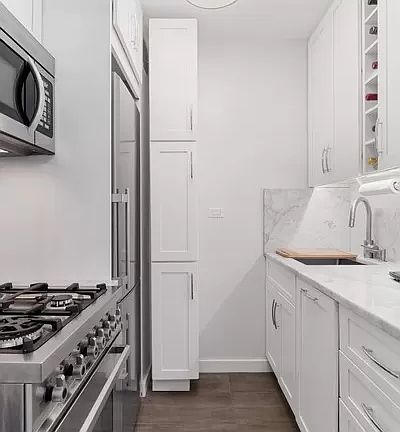 3rd image of 200 E 27th St APT 5E