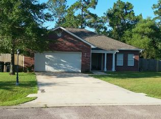 123 Village Ln, Freeport, FL 32439