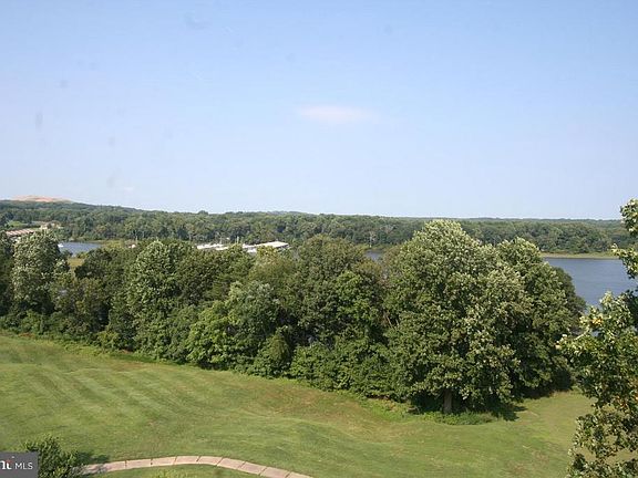 5th image of 820 Belmont Bay Dr APT 403