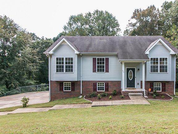 3rd image of 674 Shortridge Dr